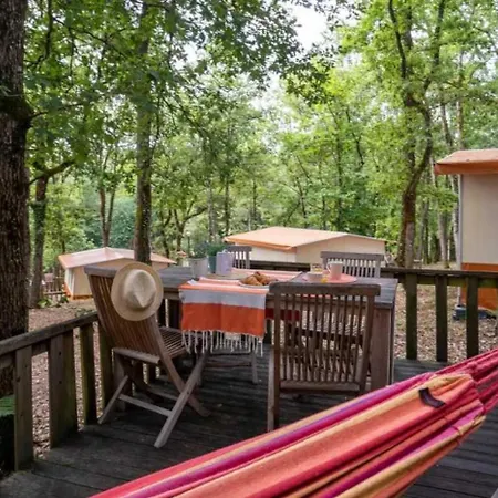 3 Etoiles - Piscine - Eehcdb Camping *