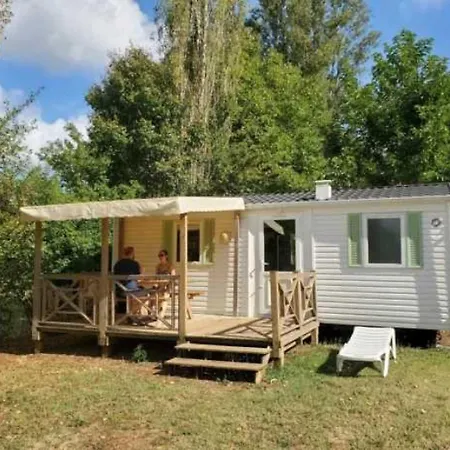 Camping 3 Etoiles - Piscine - Eehcdb