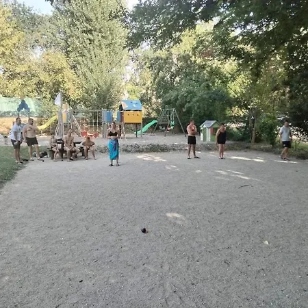 Zecamping 3 Etoiles Animaux Acceptes Parc Aquatique Proche Riviere Lot