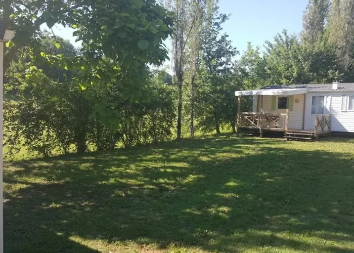 Zecamping 3 Animaux Acceptes Parc Aquatique Proche Riviere Lot Κάμπινγκ Soturac