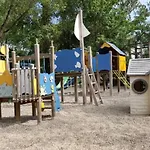 Zecamping 3 Animaux Acceptes Parc Aquatique Proche Riviere Lot Campingplatz *